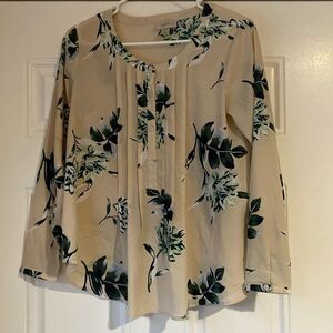 Loft Cream Green Floral Pleated Button Accent Blouse Top Size S